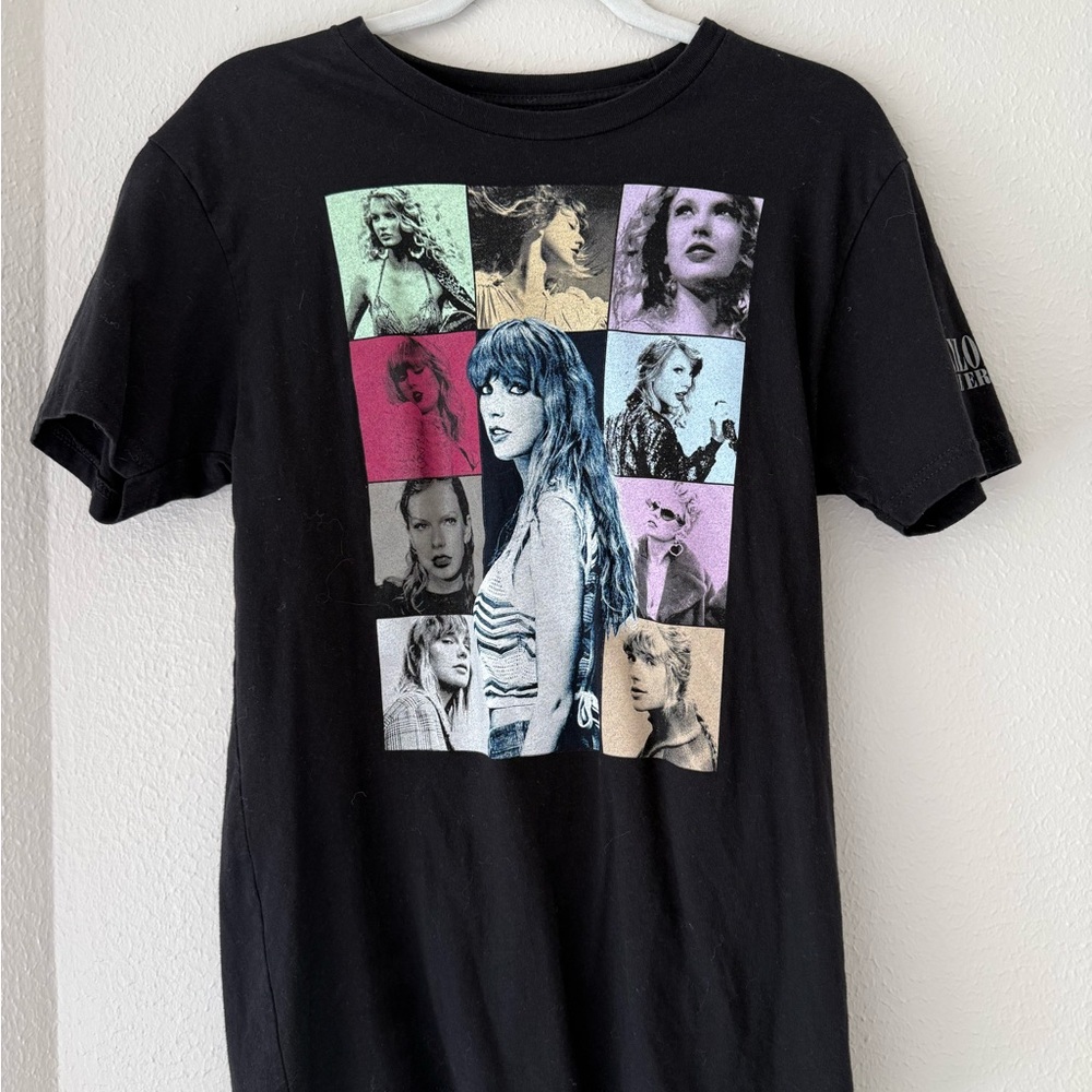 Black Graphic Taylor Swift ‘The Eras Tour’ T-Shirt with Multicolor Portraits
